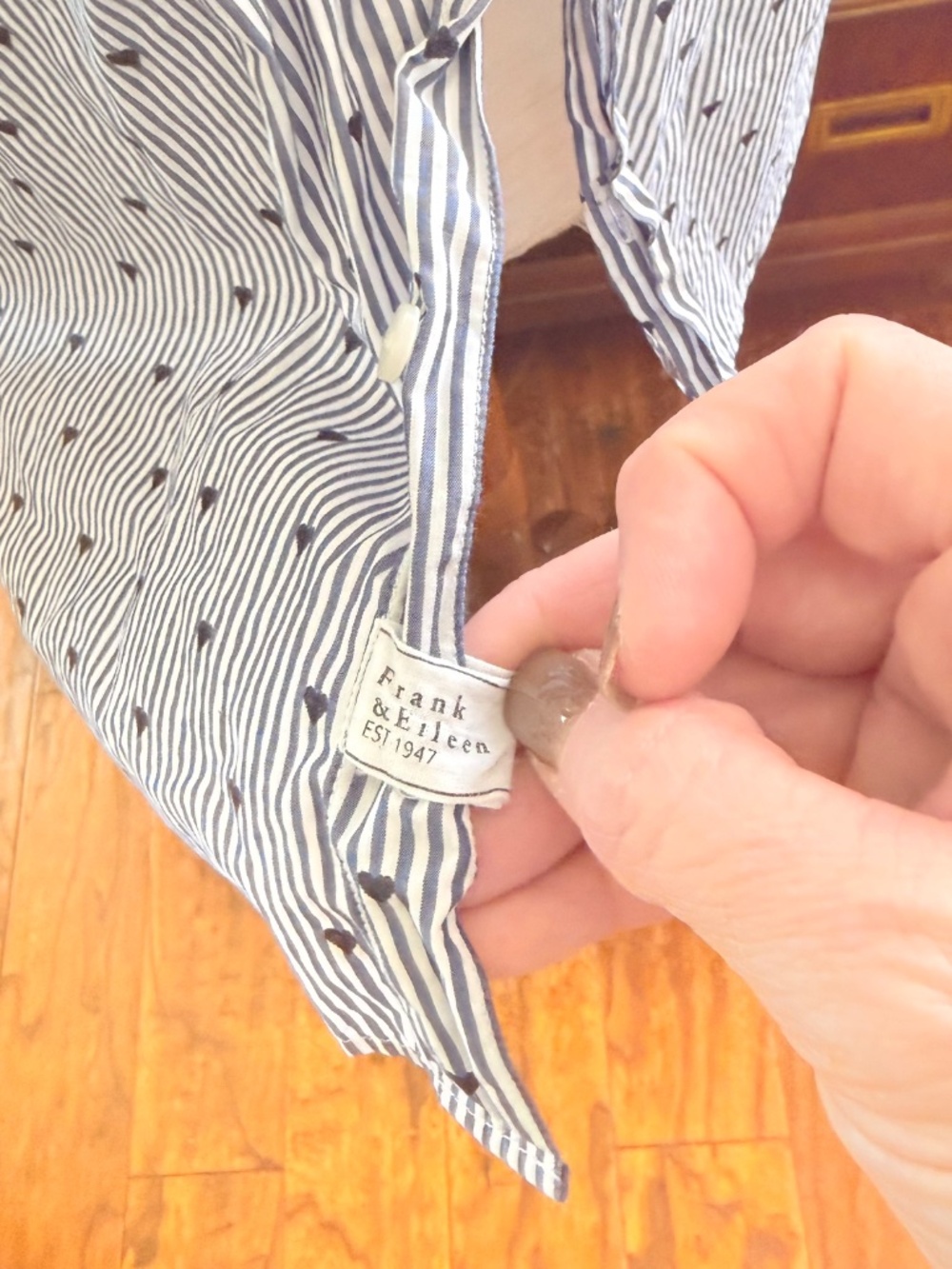 Frank & Eileen Frank Navy Hearts Striped Button Down M - Picture 6 of 11